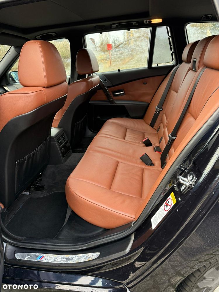 BMW Seria 5 530i - 7