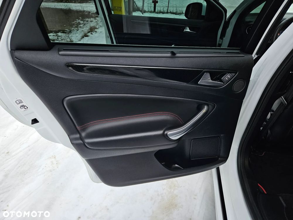 Ford Mondeo 2.0 TDCi Titanium S - 36