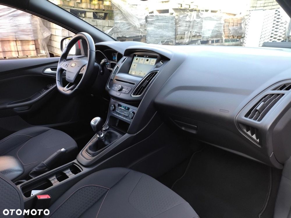 Ford Focus 1.0 EcoBoost ST-Line ASS - 30