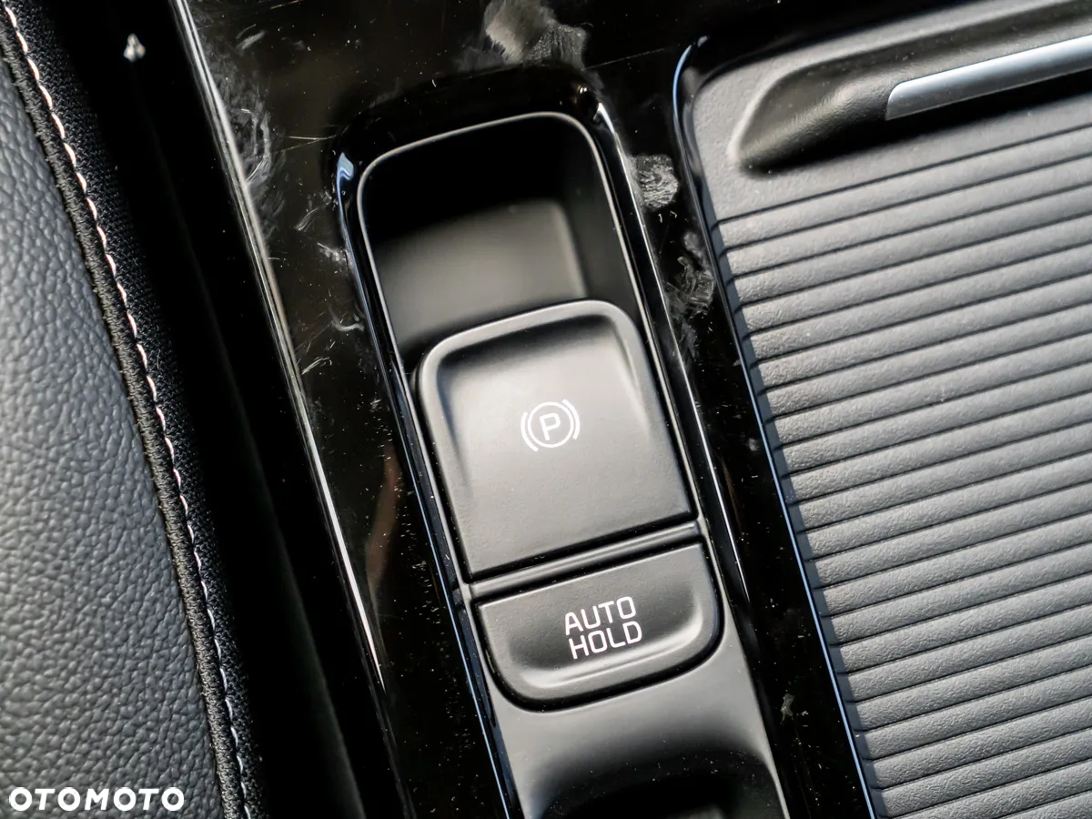 Kia Ceed 1.5 T-GDI Tribute DCT - 25