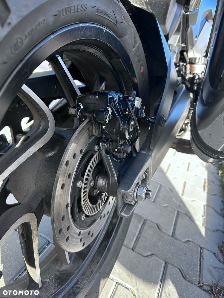 Bajaj Dominar 400 - 4