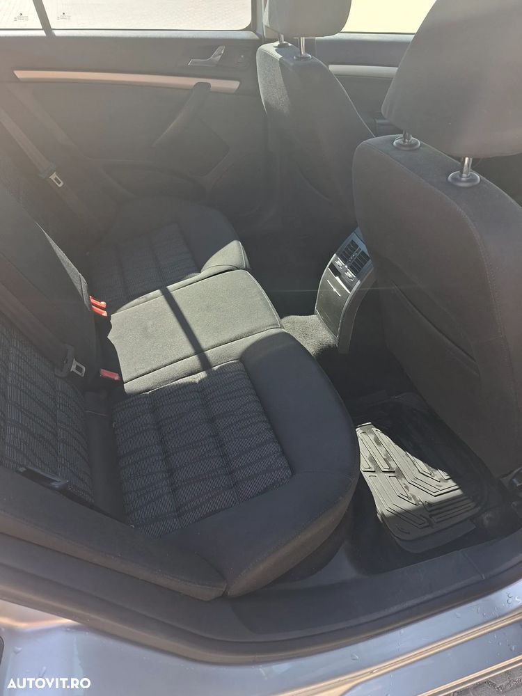 Skoda Octavia 1.6 TDI ELEGANCE - 9