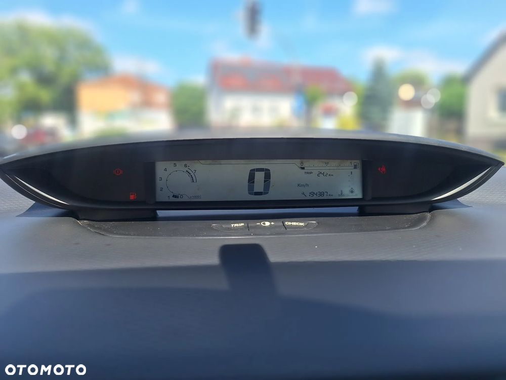 Citroën C4 VTi 120 Exclusive - 18
