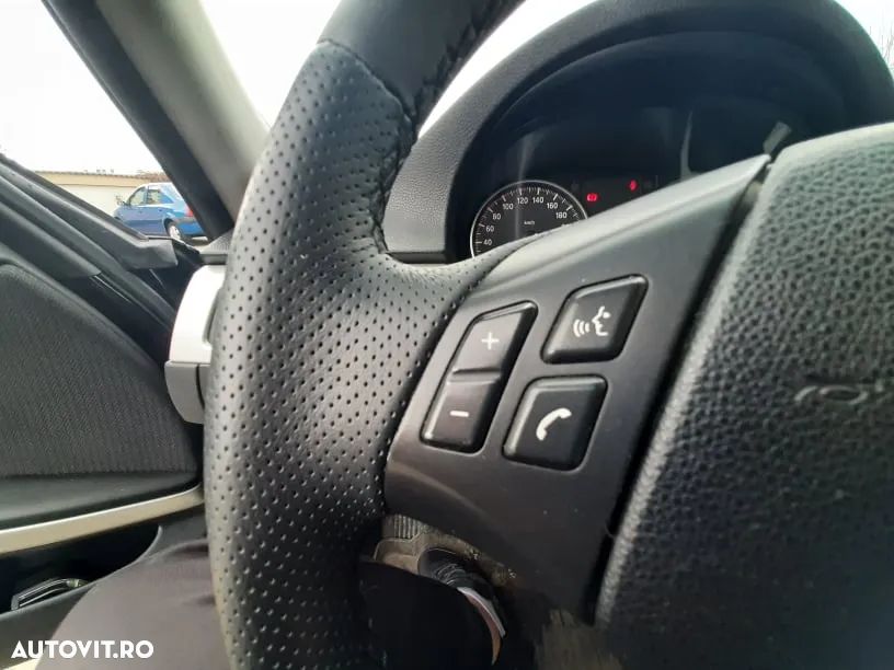 BMW Seria 3 320d - 11