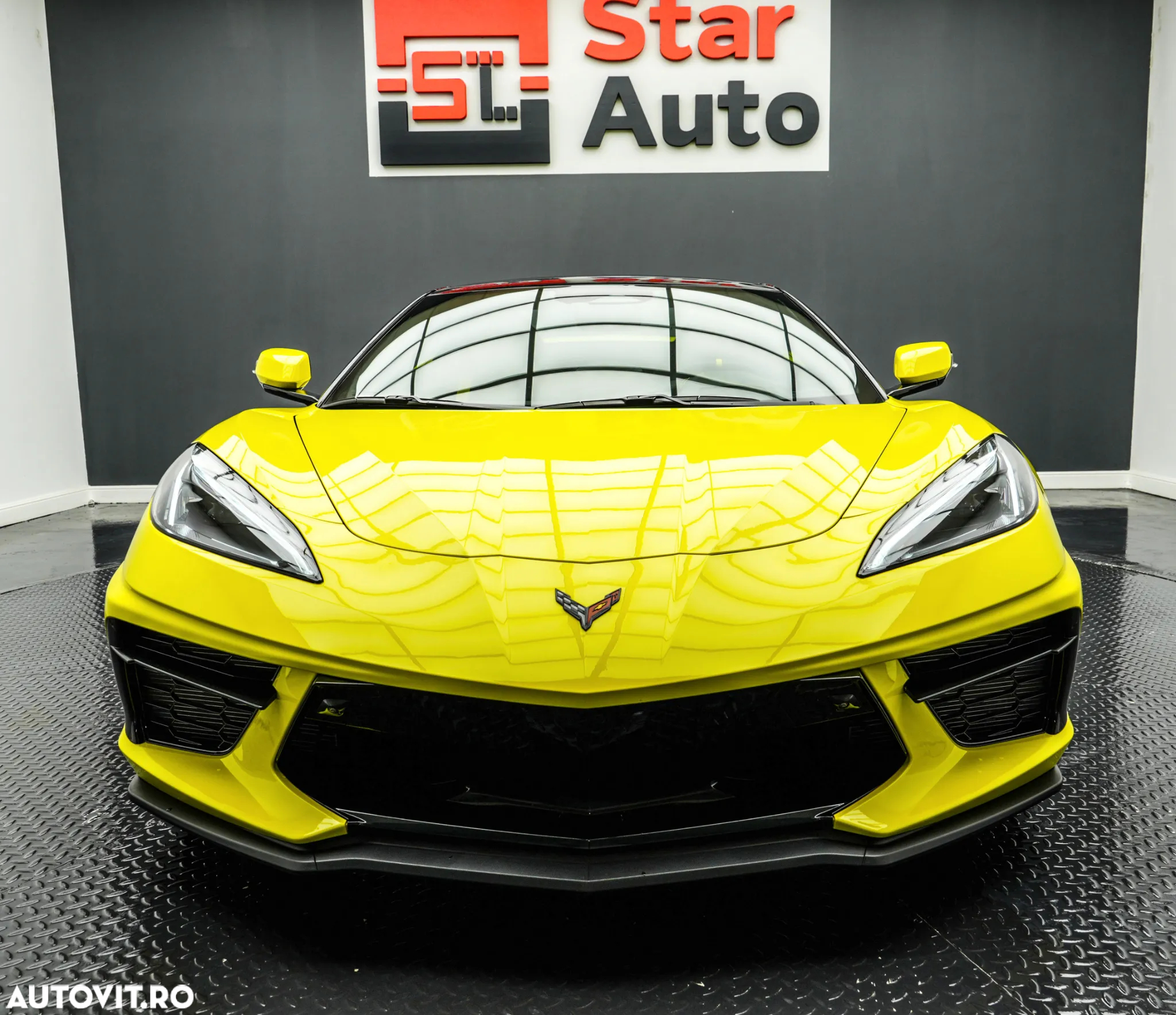 Chevrolet Corvette - 3