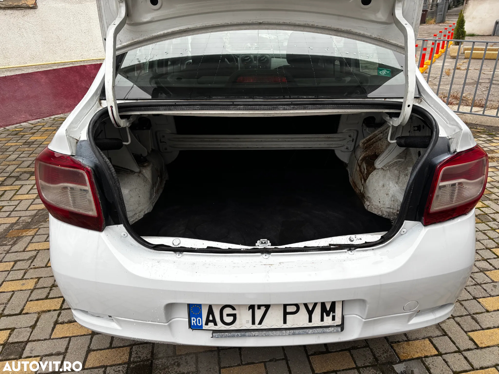 Dacia Logan - 11