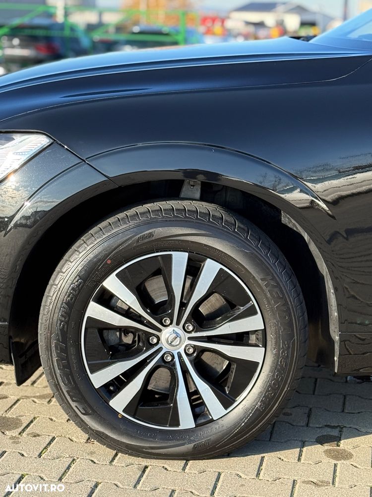 Volvo XC 60 B4 D AWD Geartronic Momentum Pro - 3