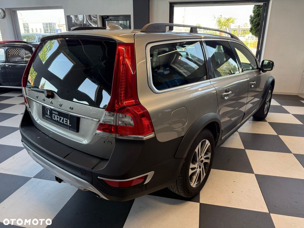 Volvo XC 70 - 5