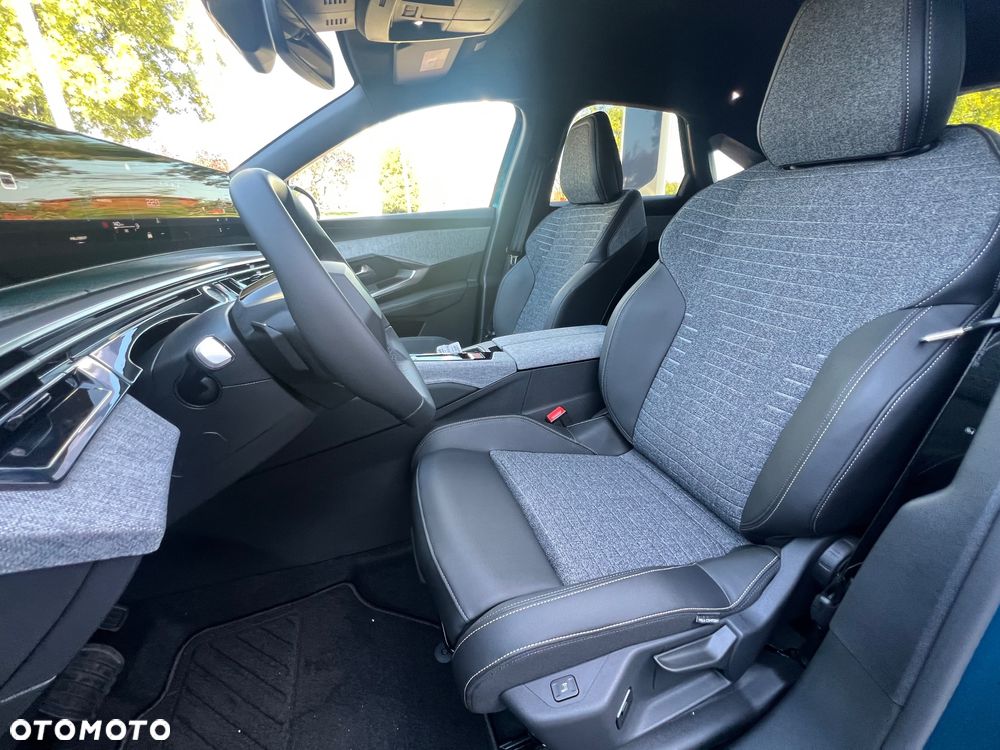 Peugeot 3008 1.2 PureTech mHEV Allure Pack S&S e-DCS6 - 13