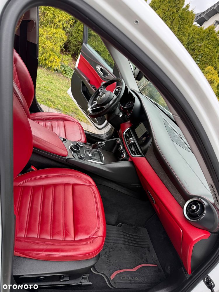Alfa Romeo Giulia 2.0 Turbo Veloce Q4 - 28