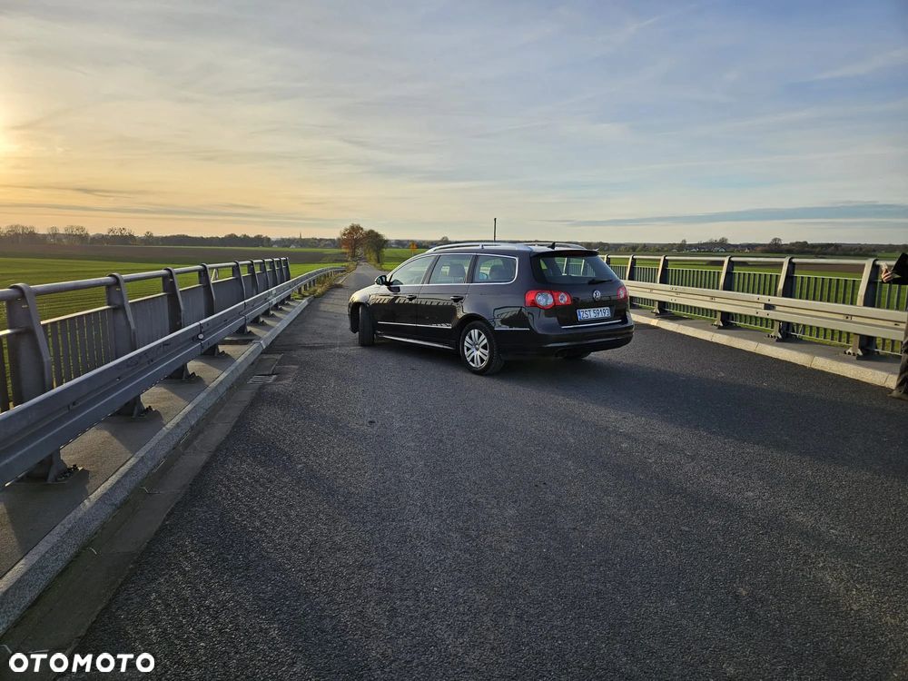 Volkswagen Passat 2.0 TDI Highline DSG - 3