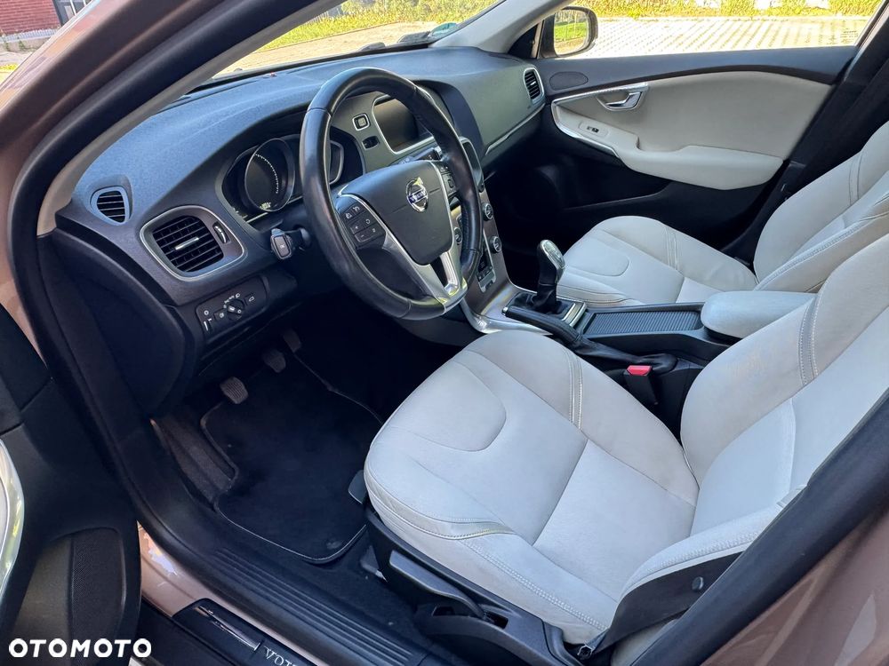 Volvo V40 - 6
