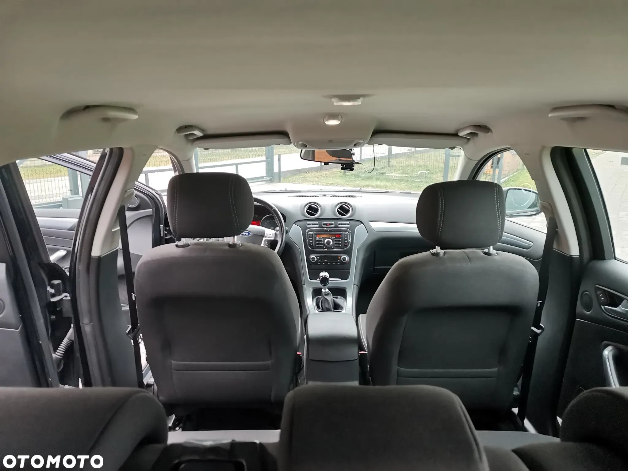 Ford Mondeo 1.6 TDCi ECOnetic Ambiente - 11