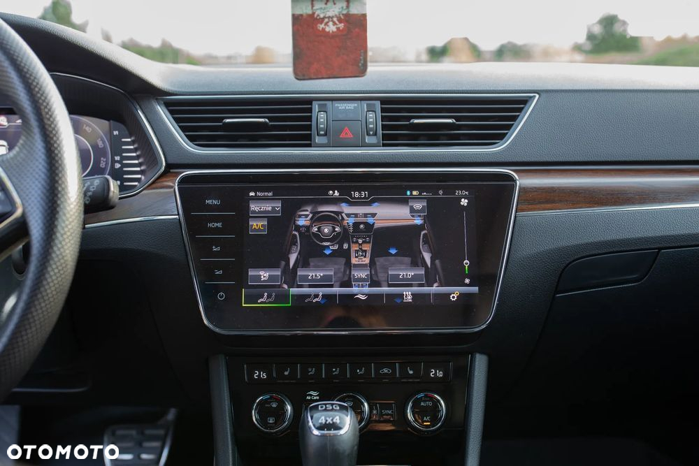 Skoda Superb 2.0 TDI SCR 4x4 Scout DSG - 19