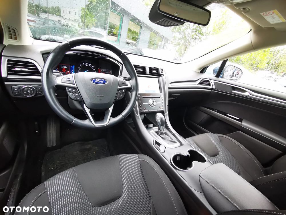 Ford Mondeo 2.0 Hybrid Titanium - 8