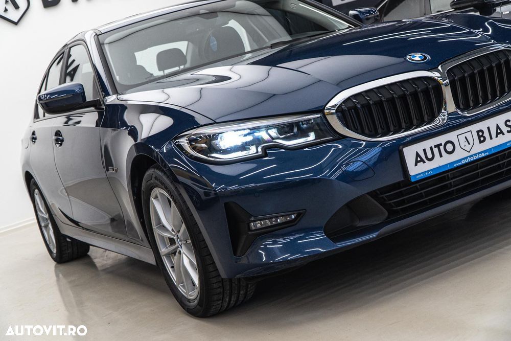 BMW Seria 3 320e AT PHEV - 29