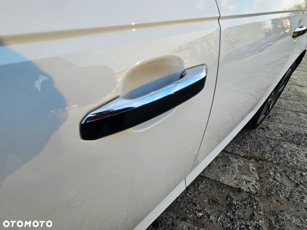 Audi A4 Avant 2.0 TDI Sport S tronic - 23