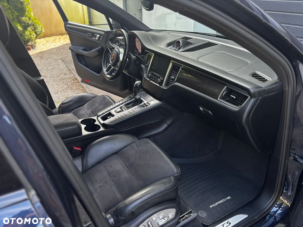 Porsche Macan GTS - 36