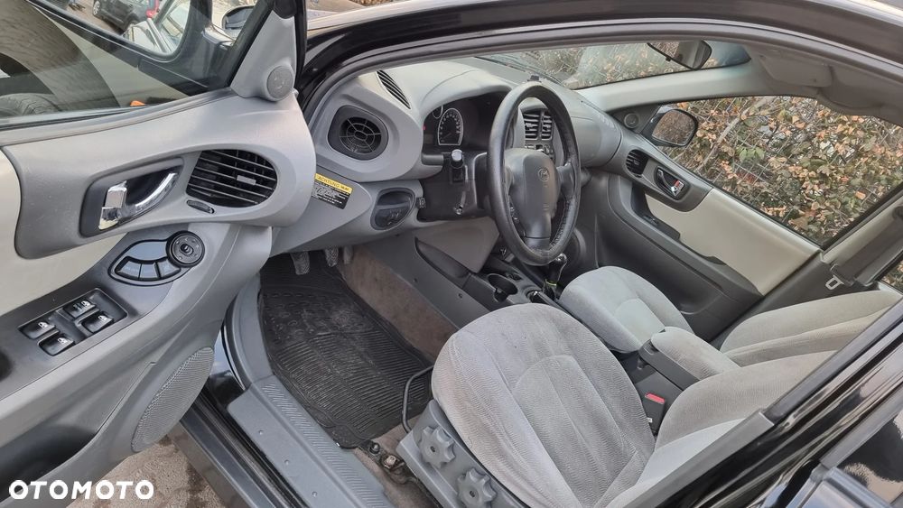 Hyundai Santa Fe 2.4 GLS 2WD - 9