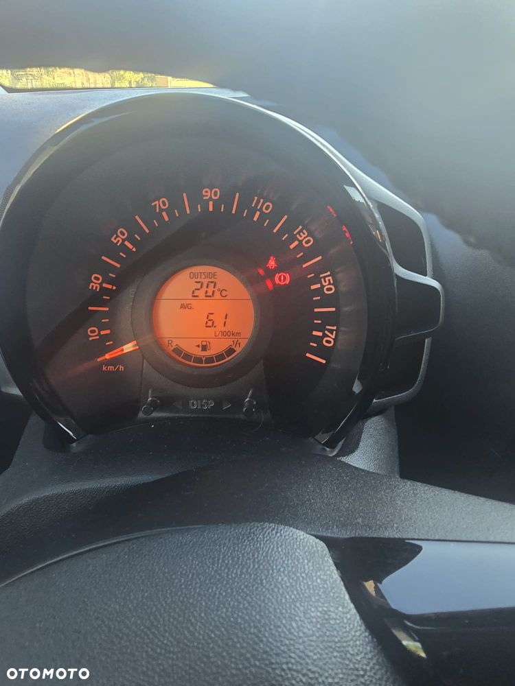 Peugeot 108 VTI 72 Style - 10