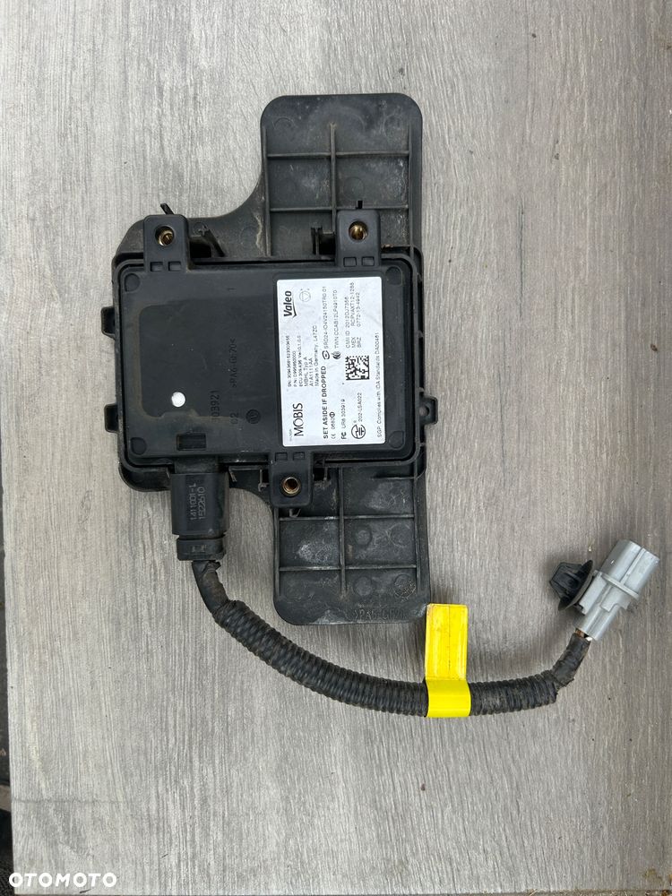 KIA SPORTAGE IV LEWY CZUJNIK SENSOR MARTWEGO POLA 95811-D9001 - 2