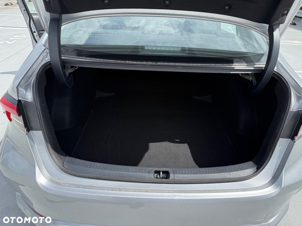 Toyota Corolla 1.5 Comfort - 24