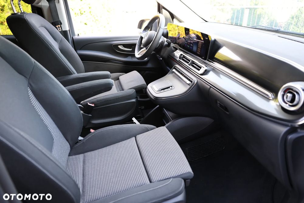 Mercedes-Benz Klasa V 250 d Avantgarde 9G-Tronic (d³ugi) - 35