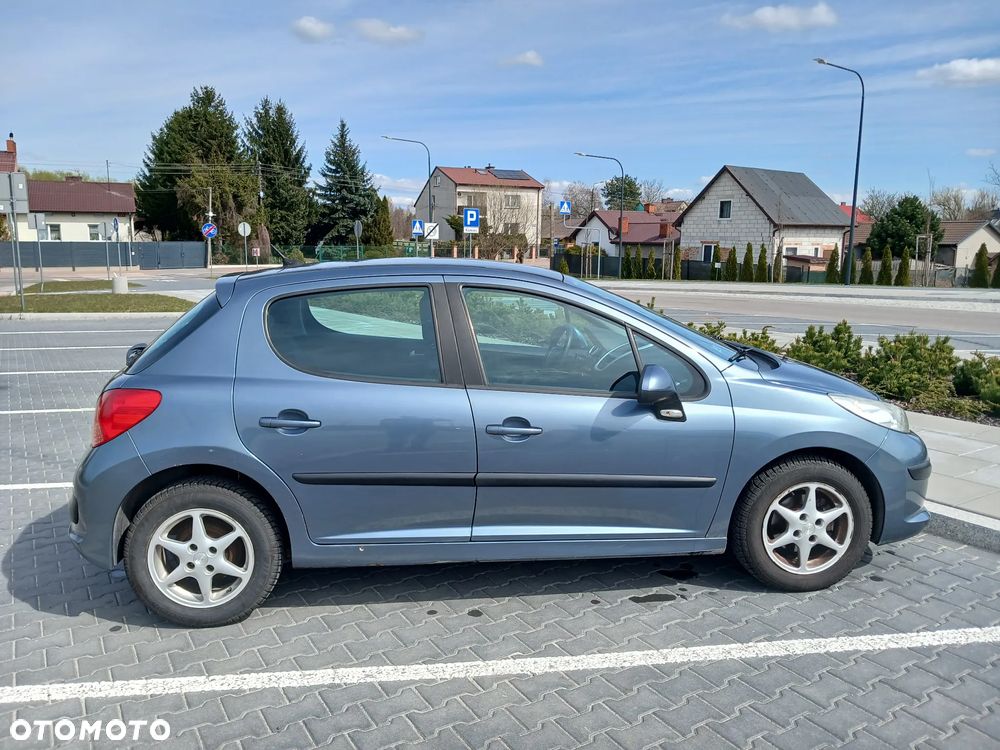 Peugeot 207 1.4 16V Presence - 3