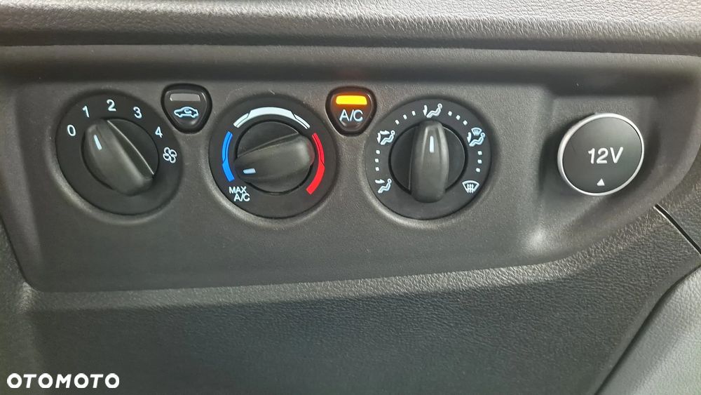 Ford Transit - 23