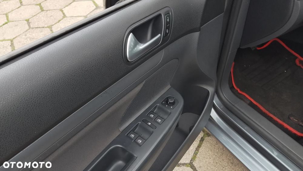 Volkswagen Golf Variant 1.6 Highline - 11