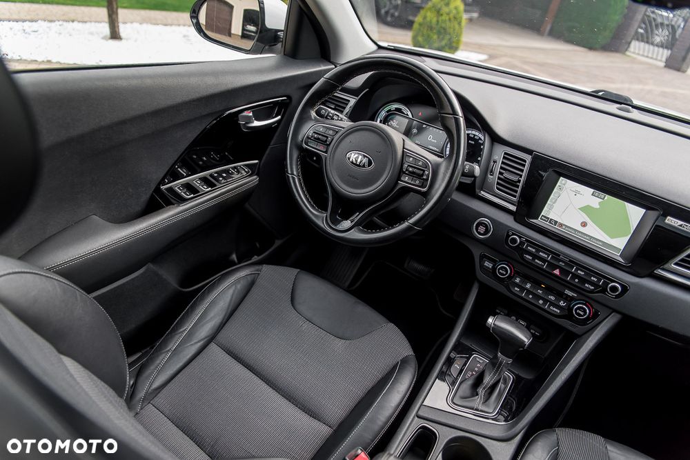 Kia Niro 1.6 GDI Hybrid L - 30
