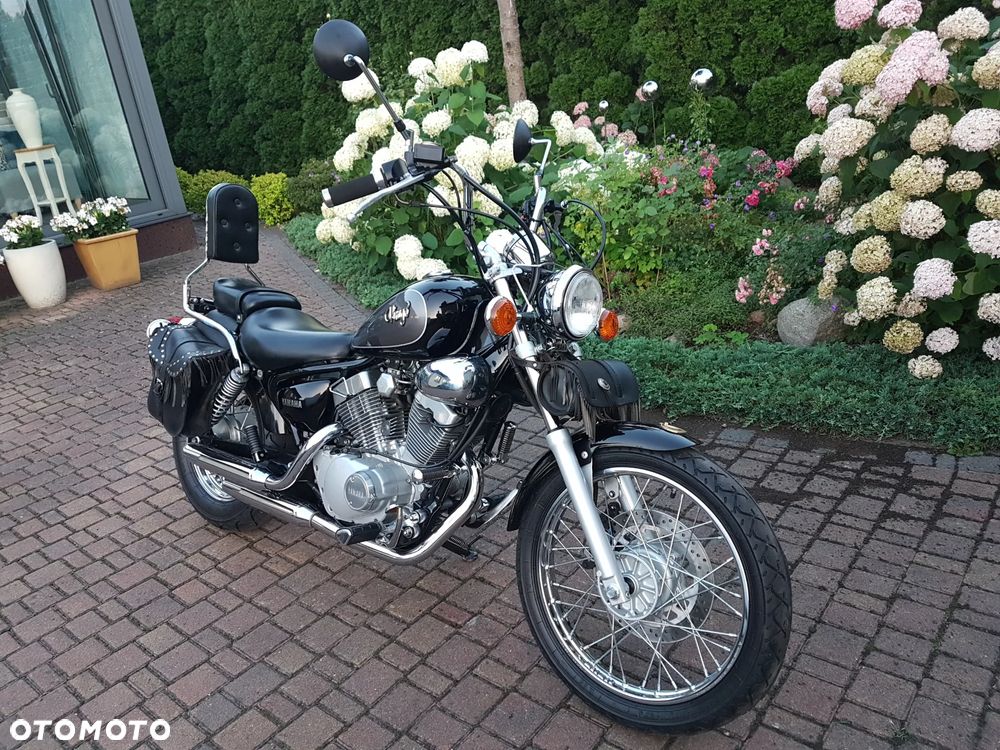 Yamaha XV - 9