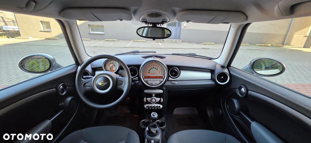 MINI ONE Standard - 27