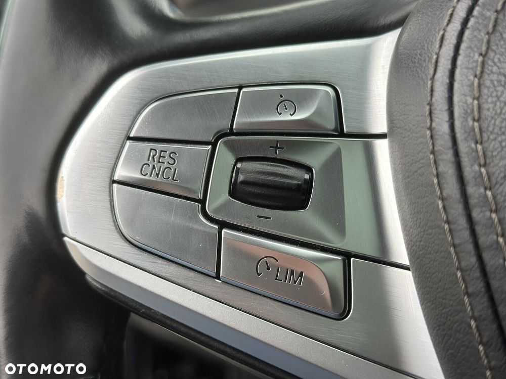 BMW Seria 7 - 40