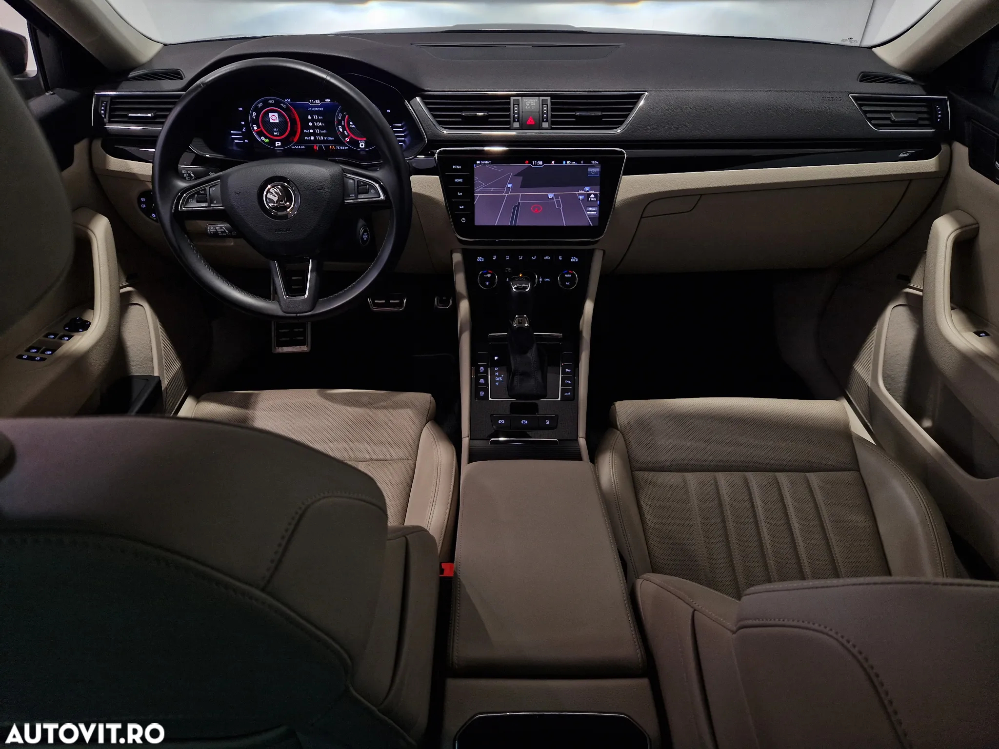 Skoda Superb 2.0 TDI DSG Laurin & Klement - 12