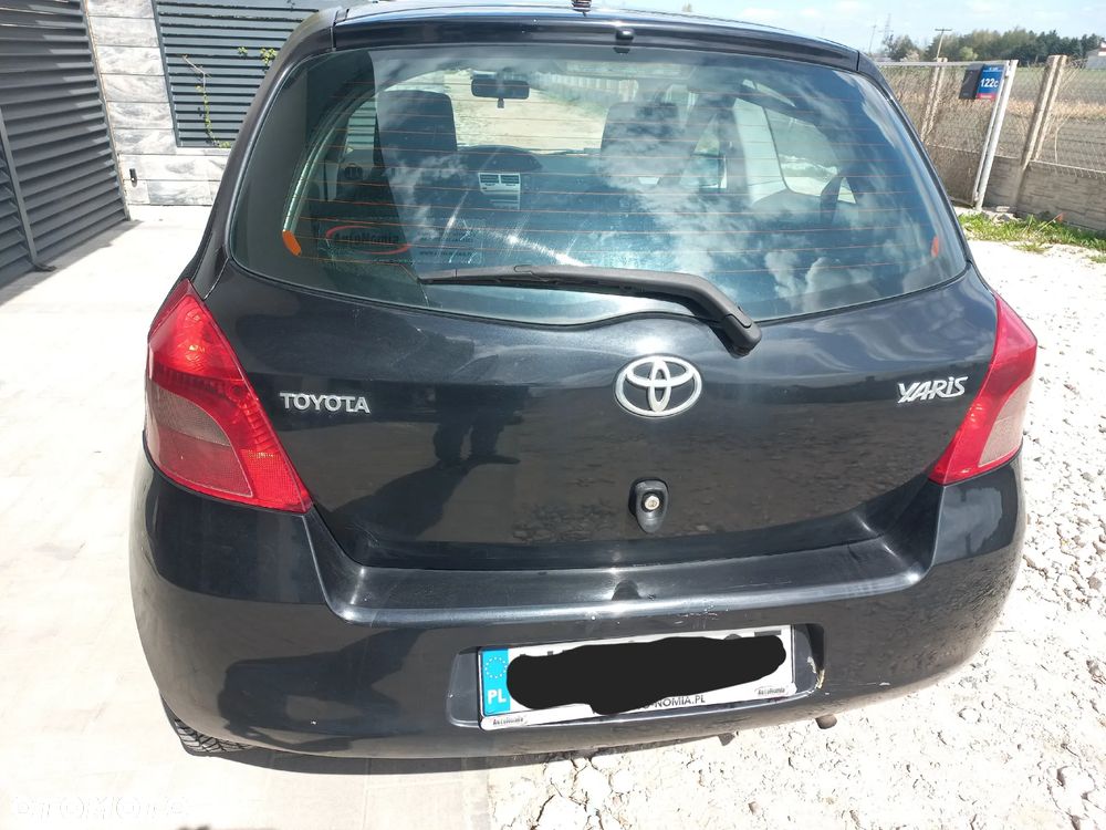 Toyota Yaris 1.0 Luna A/C - 6