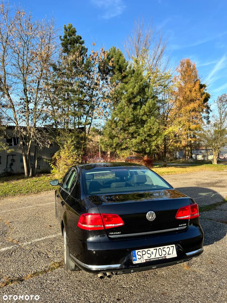 Volkswagen Passat 2.0 TDI Comfortline DSG - 4