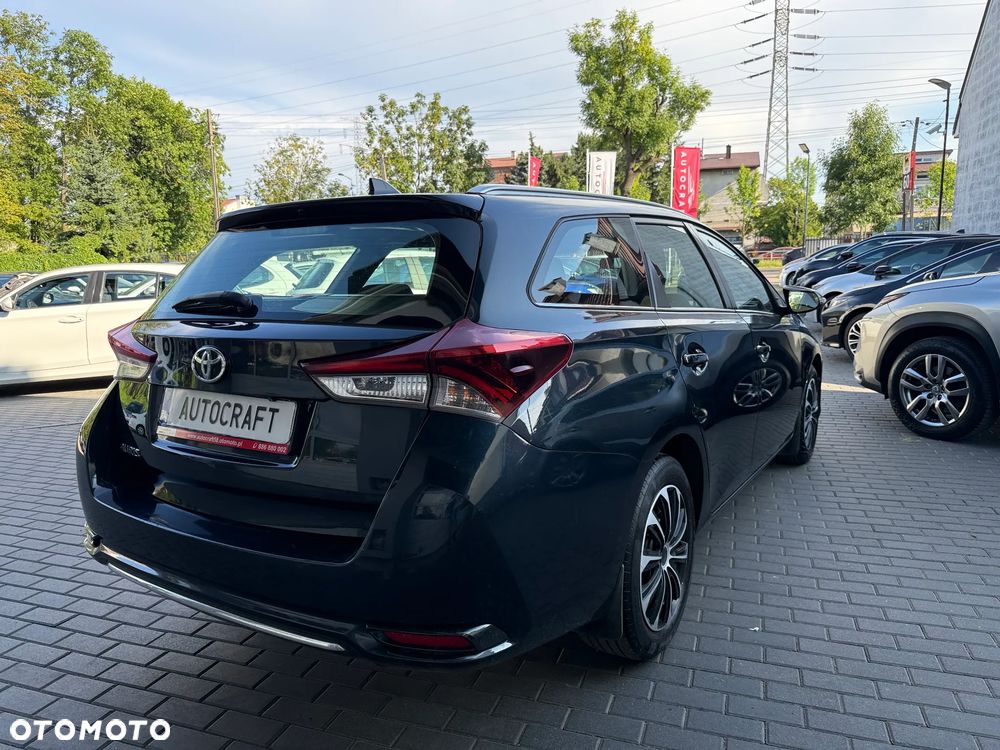 Toyota Auris 1.6 Premium - 30