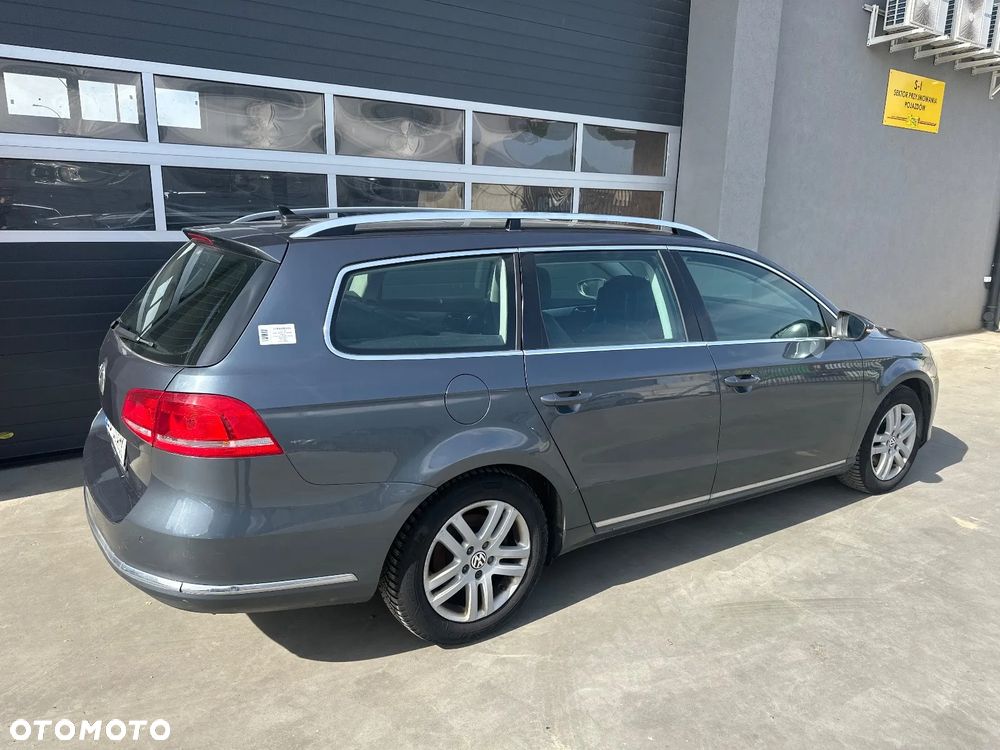 Volkswagen Passat Variant 2.0 TDI BlueMotion Technology Highline - 4