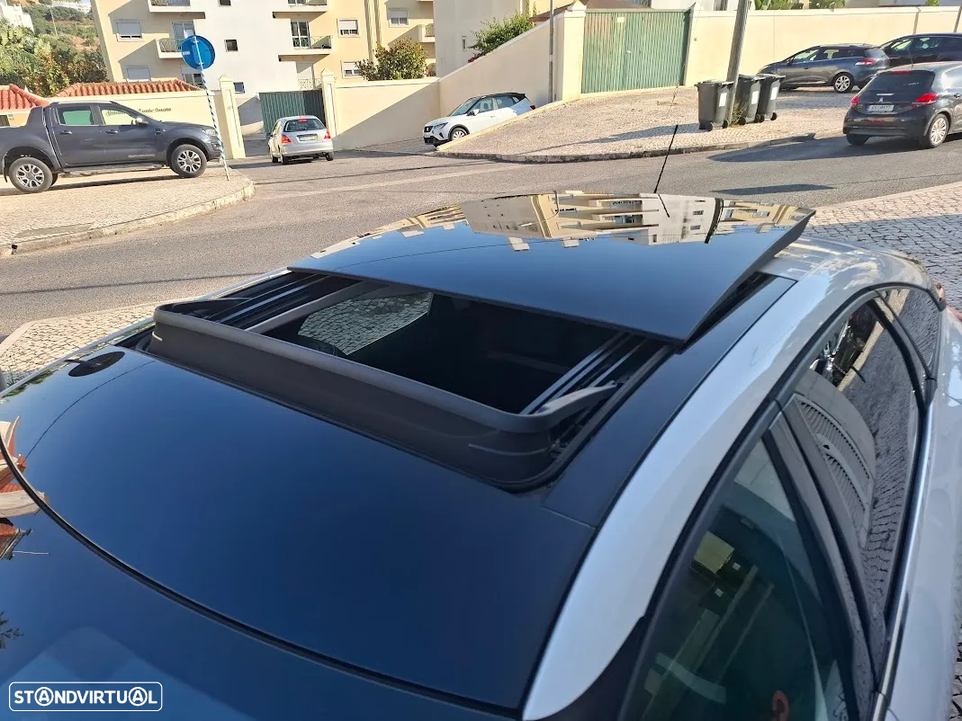 Citroën C4 PureTech 130 Stop&Start EAT8 SHINE - 55