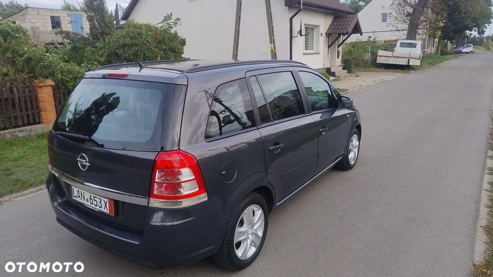 Opel Zafira 1.8 Cosmo EU5 - 7
