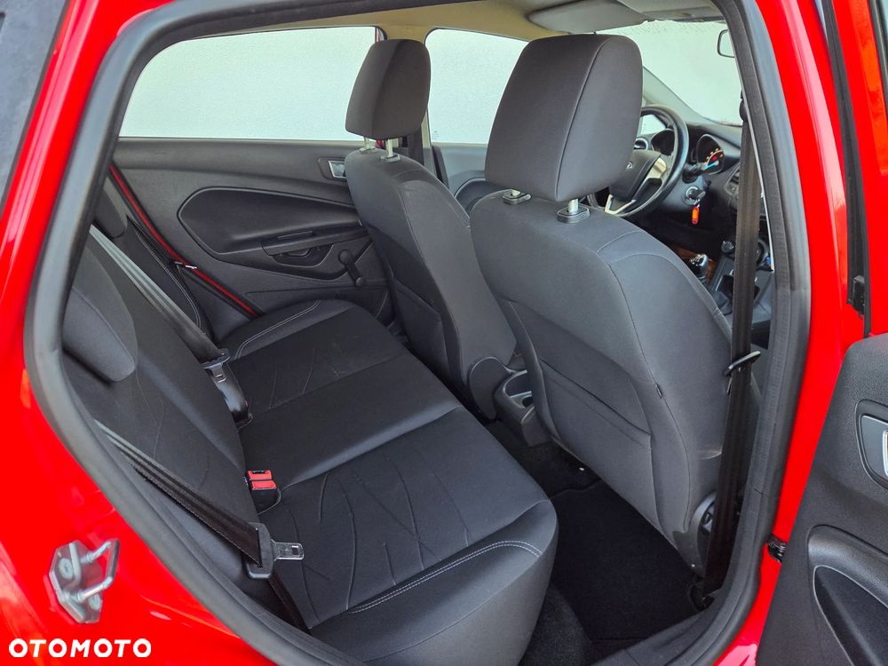 Ford Fiesta - 12