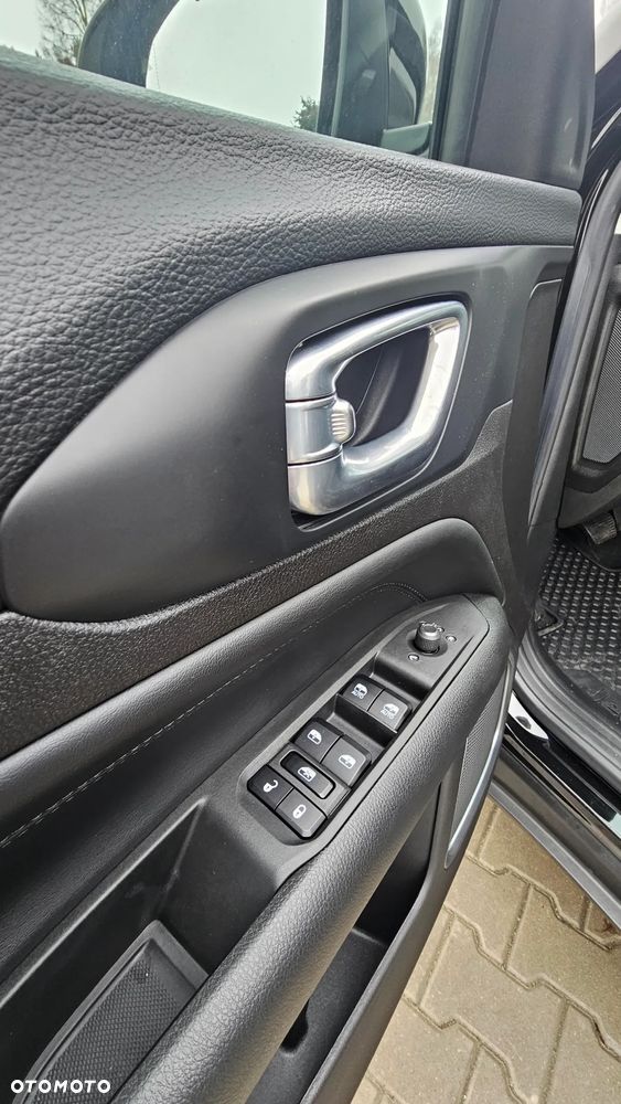 Jeep Compass 1.5 T4 mHEV Freedom Edition I FWD S&S DCT - 23