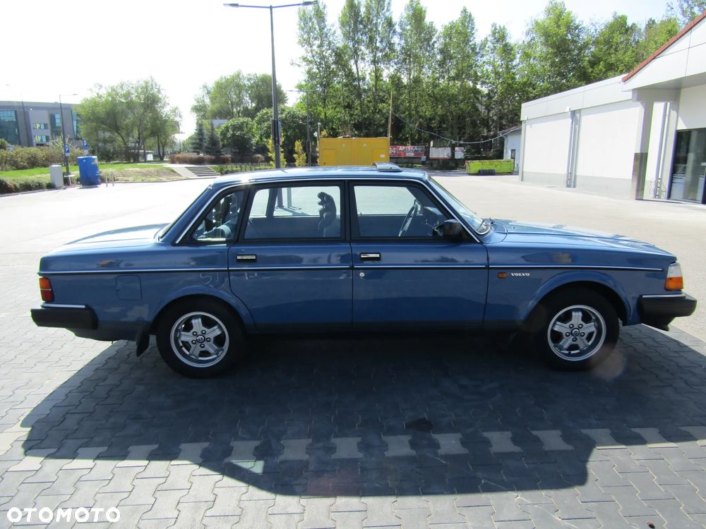 Volvo Seria 200 - 3