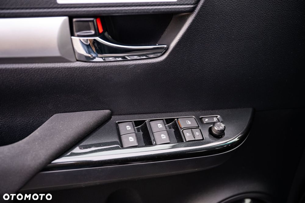 Toyota Hilux 2.4 D-4D Double Cab SR5 4x4 - 10