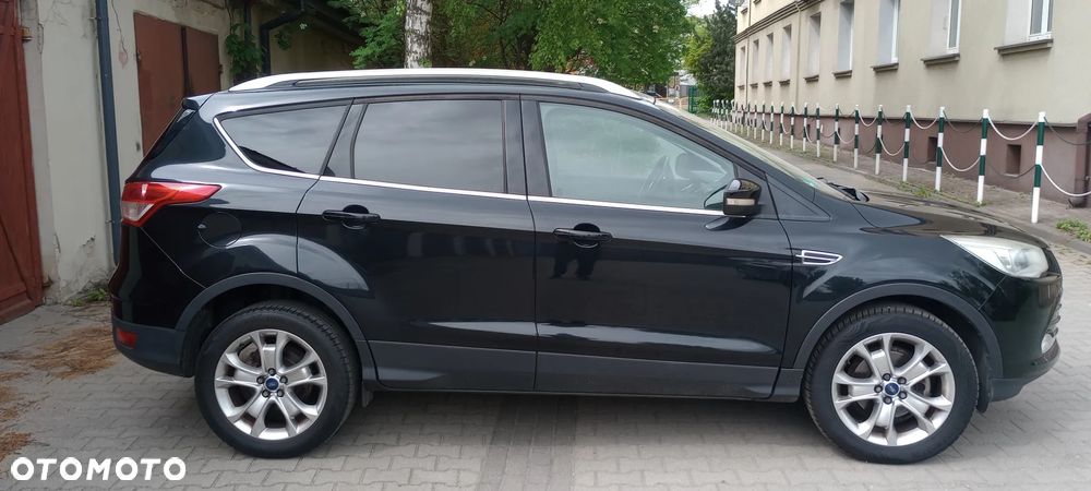 Ford Kuga 1.6 EcoBoost 2x4 Titanium - 5