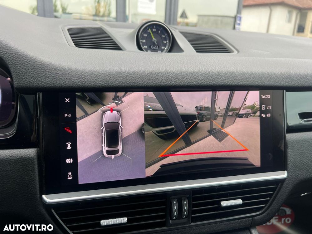 Porsche Cayenne E-Hybrid Tiptronic S - 35