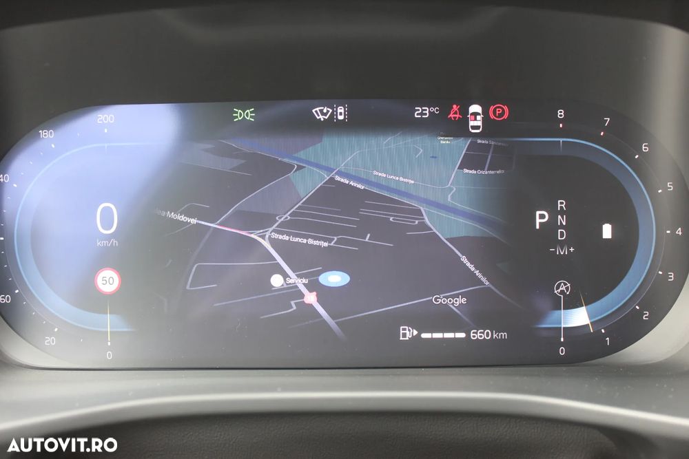 Volvo XC 40 B4 AT FWD MHEV Ultimate Dark - 16