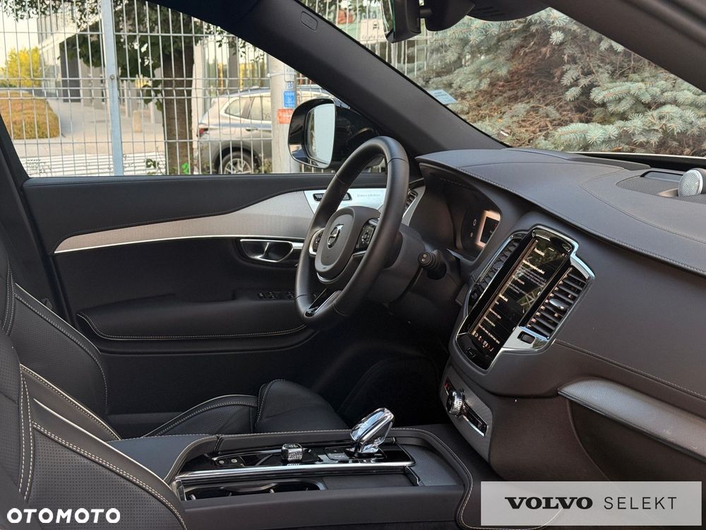 Volvo XC 90 - 25