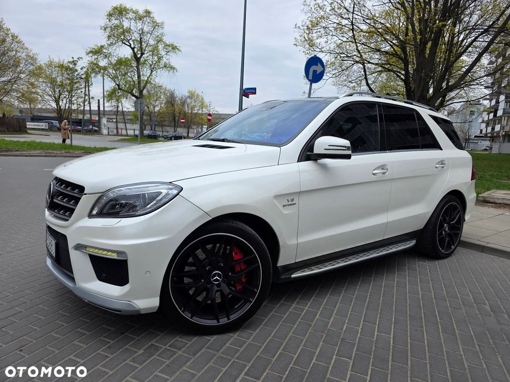Mercedes-Benz ML 63 AMG 4-Matic - 3